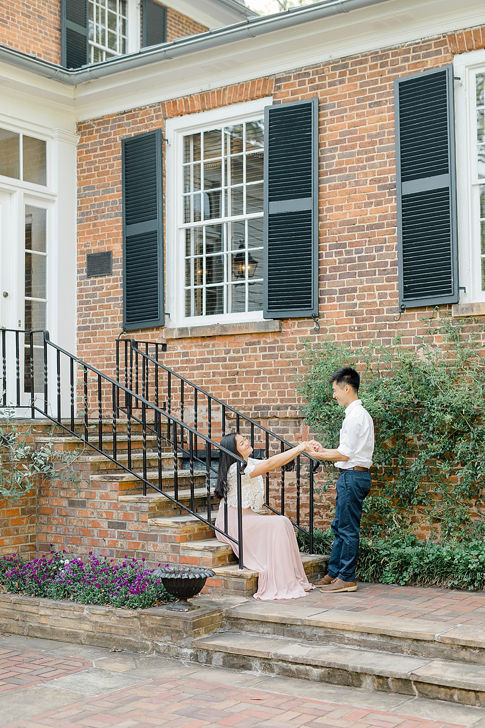 university of georgia engagement photography at founders garden
