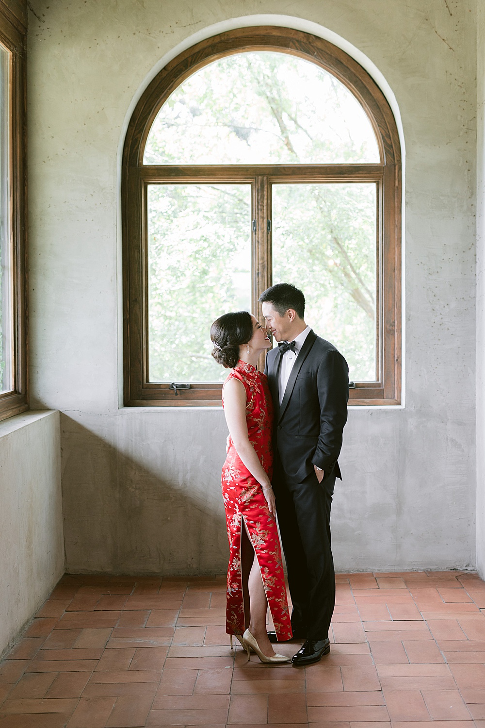 Chinese bride and groom at Summerour Studio for Chinese Tea Ceremony