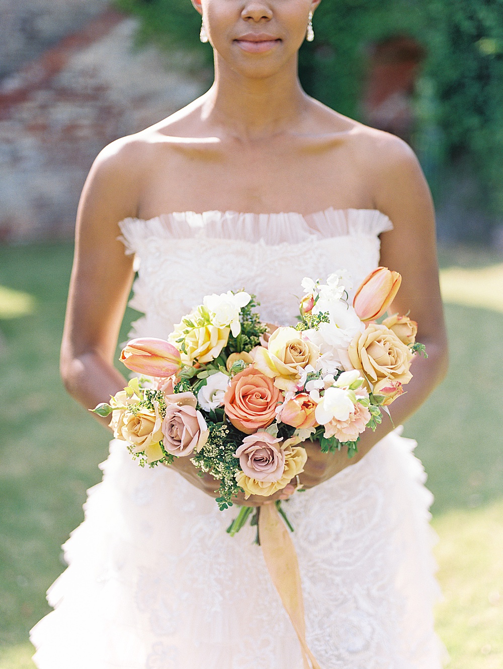 Blush and gold wedding bouquet